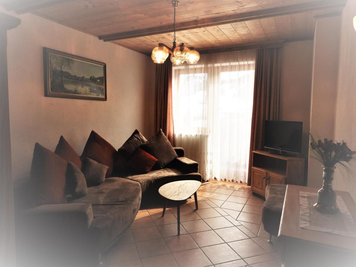 Haus Goldeck Apartment แลร์มอส ภายนอก รูปภาพ